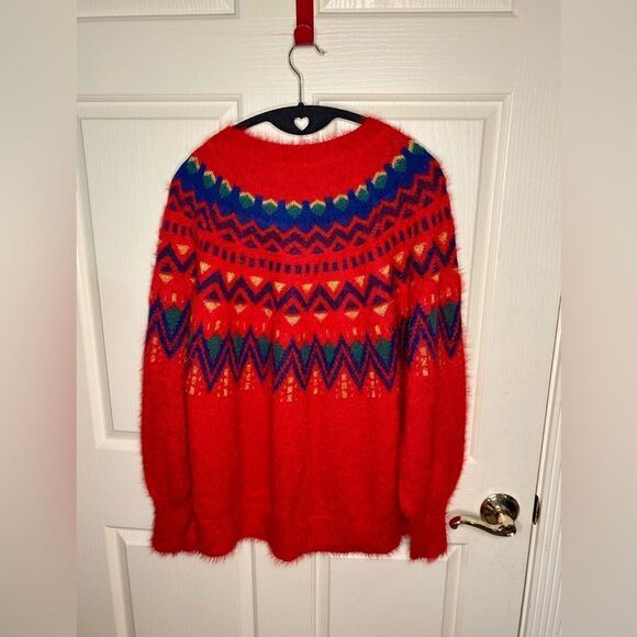 89th + Madison sweater - Picture 2 of 5